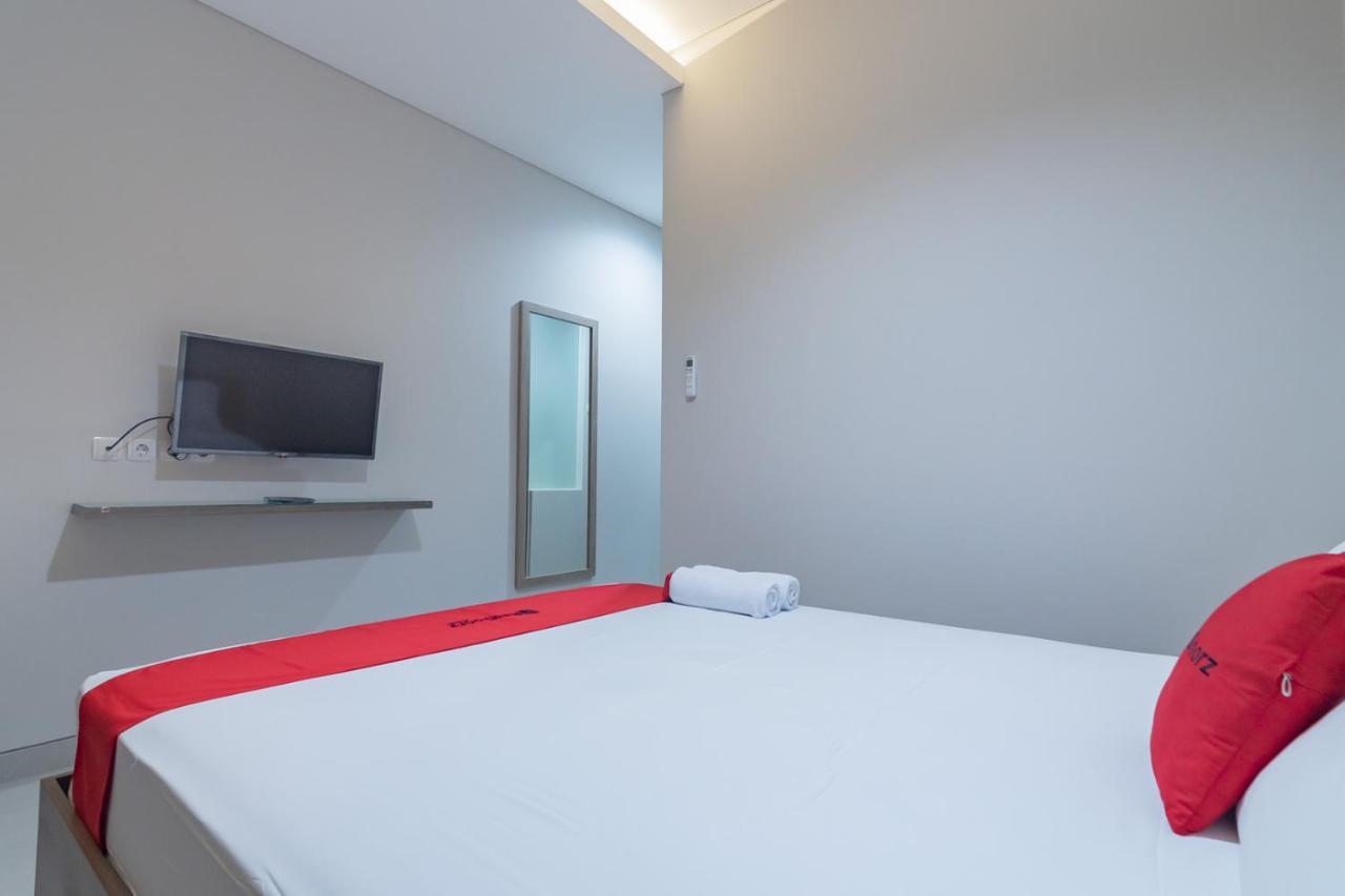 Reddoorz Plus @ Cirebon City Center Luaran gambar